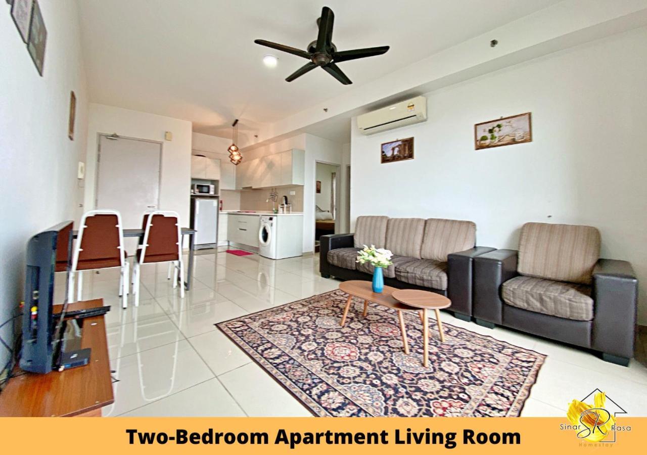 Sinar Rasa Homestay At I-Soho, I-City Шах-Алам Экстерьер фото Living Room of a two-bedroom apartment